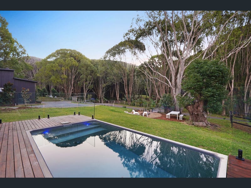 Aerial view of Rich's property in Currumbin Valley